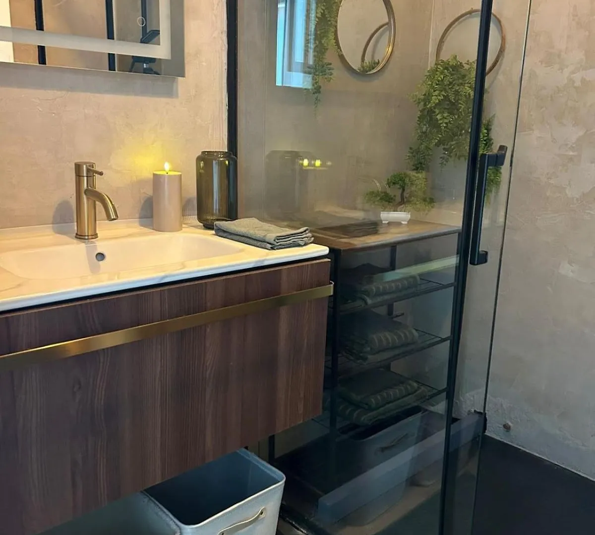 Apartment In The Heart Of Beausoleil 0*,